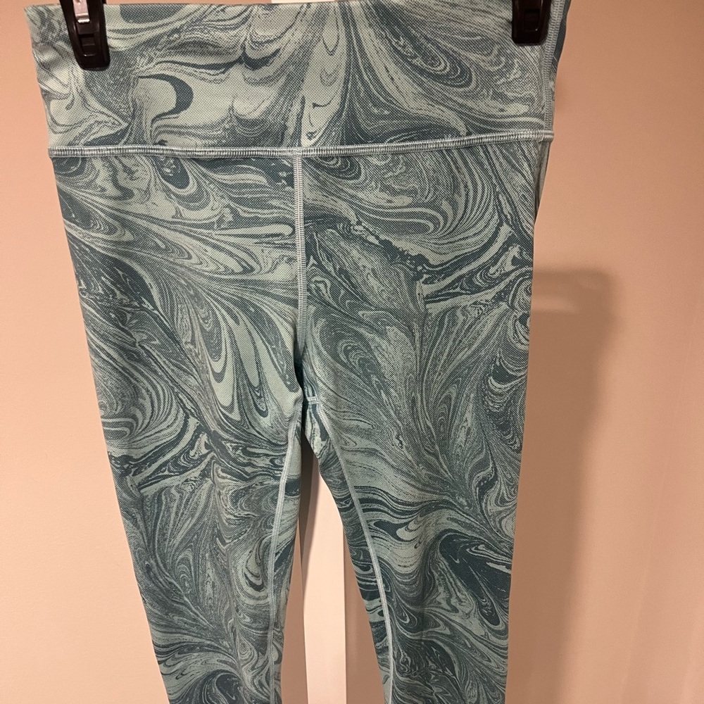 Athleta Girl High Rise Printed Chit Chat Tight Leggings size 14/XL